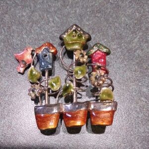 Vintage Gold Tone Birdhouse and Flower Brooch